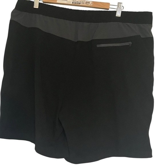 Speedo Men’s XXL Tech Volley Black Shorts EUC - Picture 2 of 7